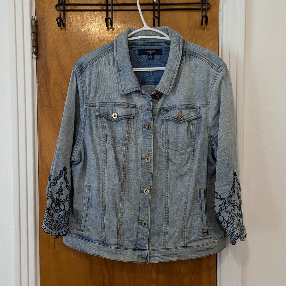 Tommy Hilfiger Embroidered Jeans Jacket (XL)